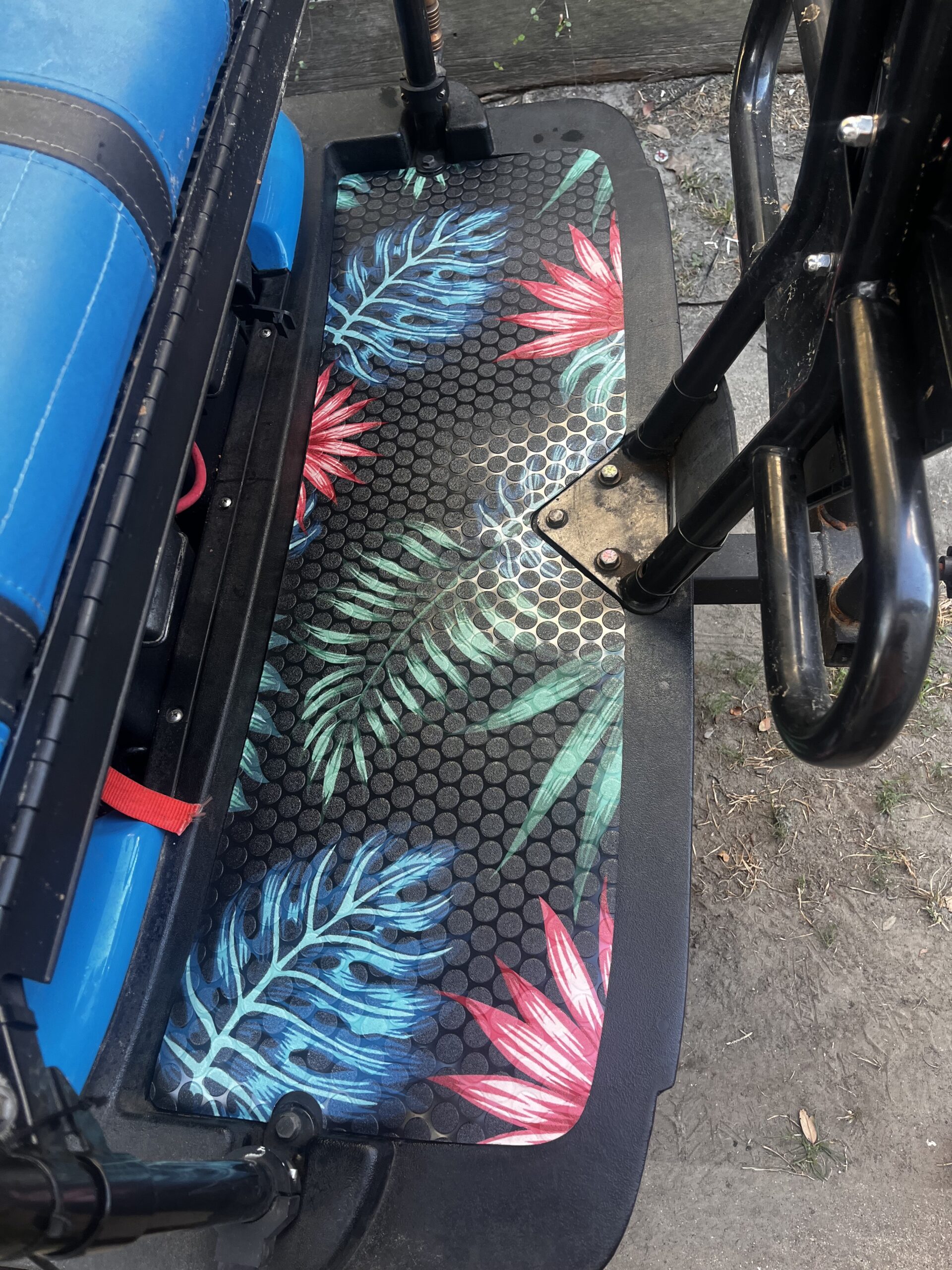 Golf cart photographed for Coconut Carts
